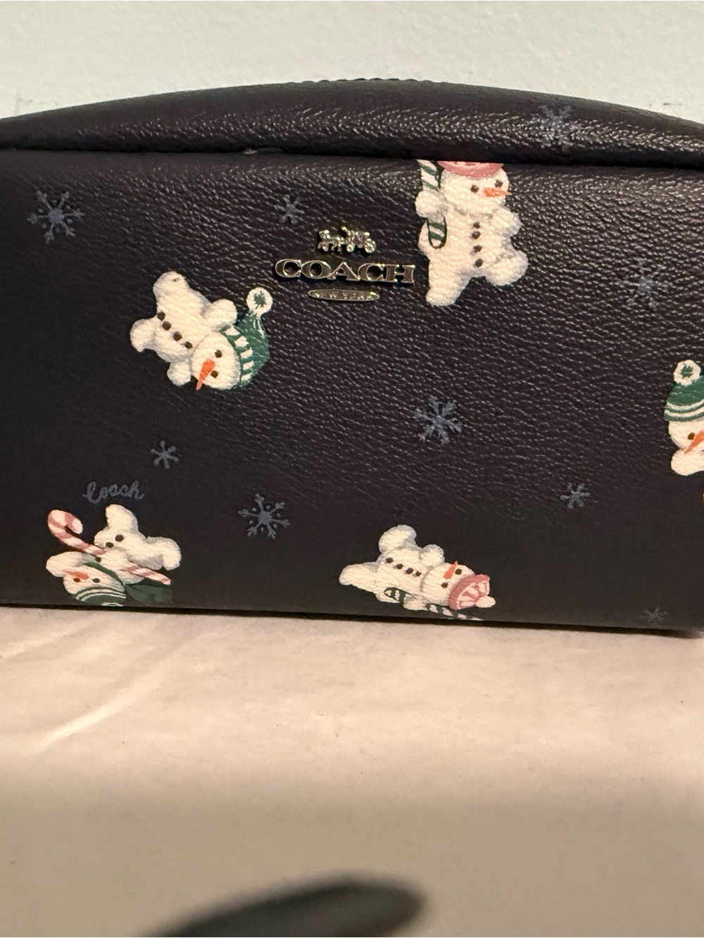 Coach Black Snowman Print Cosmetic Pouch! Absolutely adorable NWT ⛄️ - Picture 5 of 9
